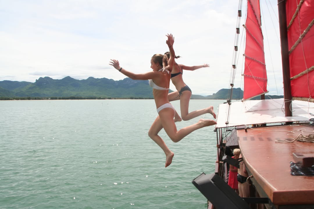 Ratee Petra Voyage